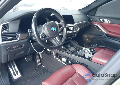 2022 BMW X6 xDrive40I z USA, uszkodzony, nr VIN 5UXCY6C01N9K82817